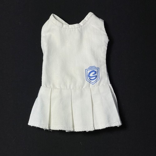 Sindy centre court - centre, mini