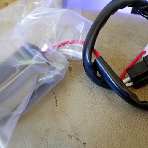 Voltage regulator rectifier - regulator,