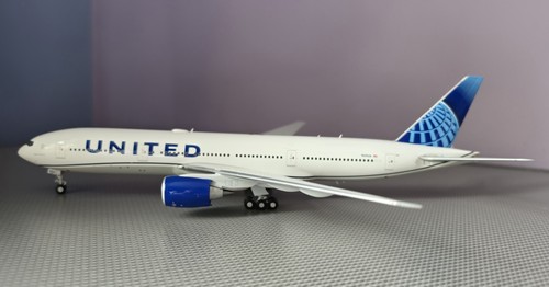 United airlines boeing 777 - airlines,