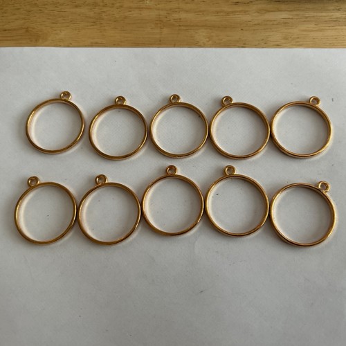 Pcs round pendant blank - 10,