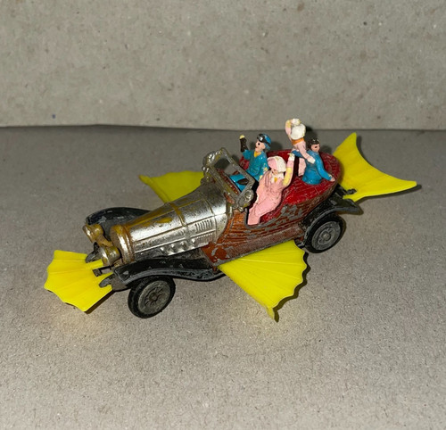 Corgi husky 1006 chitty - husky,