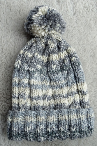 New hand knitted baby - new,