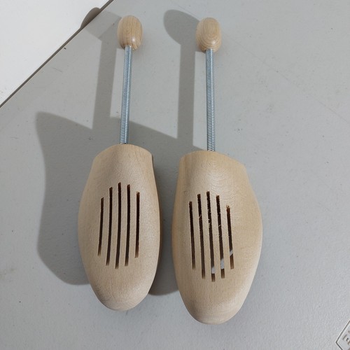 Wooden shoe trees size - shoe,