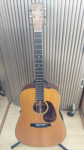 Martin acoustic guitar - d-18,