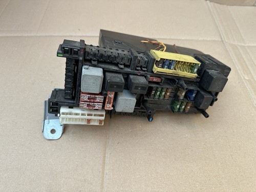 Mercedes class w204 sam - mercedes, fuse