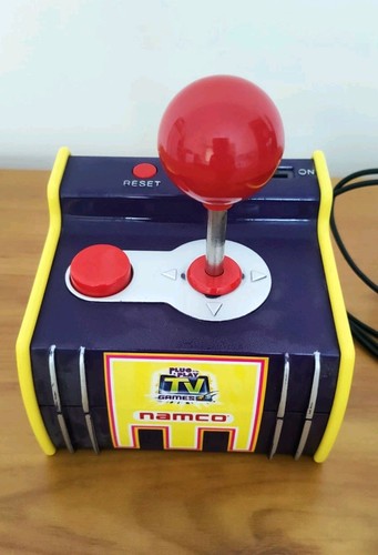 Namco pac man plug - pac-man, &