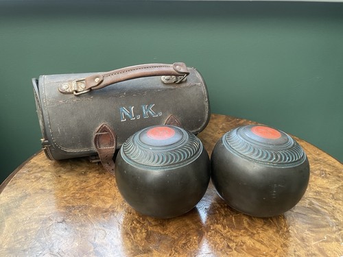 Bowling balls - bowling,