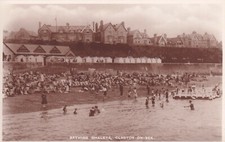 🌅 CLACTON-ON-SEA. Bathing