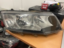 Skoda Octavia 2016 driver side headlight led 5E2941016