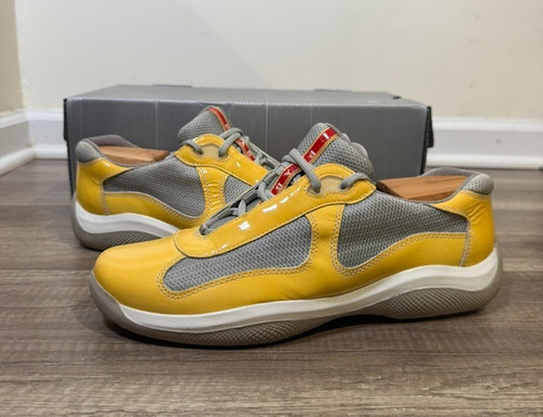 Rare authentic prada americas - authentic,