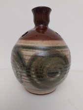 Skegness studio pottery bud