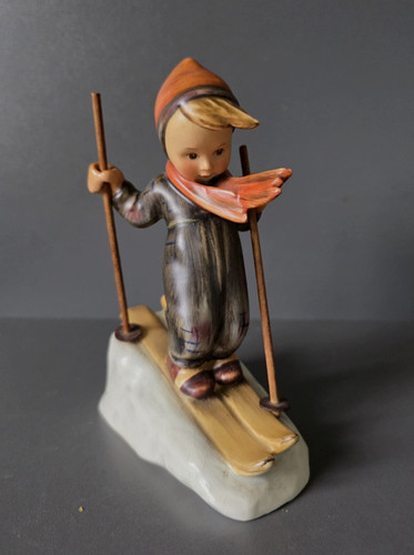 Hummel the skier - m.i., skier"