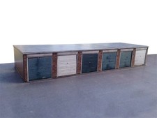 OO GAUGE LOCK UP GARAGES LASER