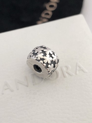 Pandora flowers floral motif - flowers,