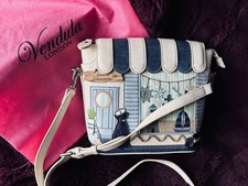 Vendula London Seaside