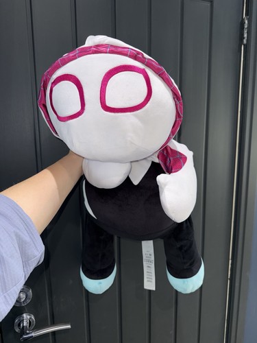 Disney store gwen ghost - disney,