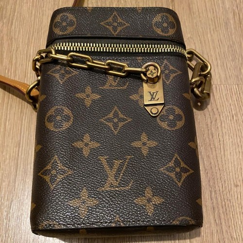 Louis vuitton monogram phone - louis,
