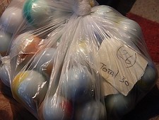 LOT 26  30 VINTAGE MARBALLS