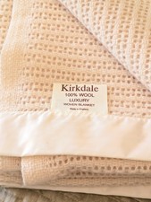 Kirkdale 100% Wool Luxury Woven Cellular Blanket large Size Made in England