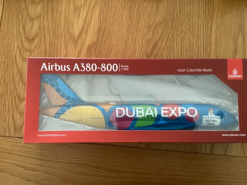 Emirates store airbus - emirates,