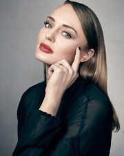 SEXY LAURA HADDOCK 8x10 PHOTO