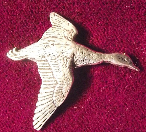 Quality pewter flying - quality, single