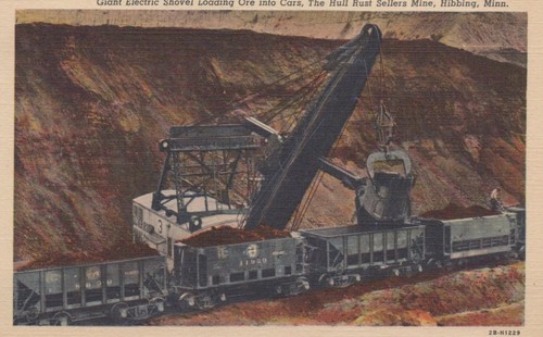 Giant electric shovel - shovel, loading