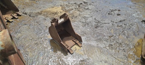 300mm excavator digging bucket - digging,