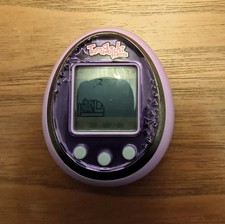 TAMAGOTCHI FRIENDS Virtual Pet Toy Purple Gem Edition 37480 2013 working
