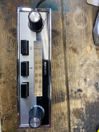 Vintage phillips car - radio,