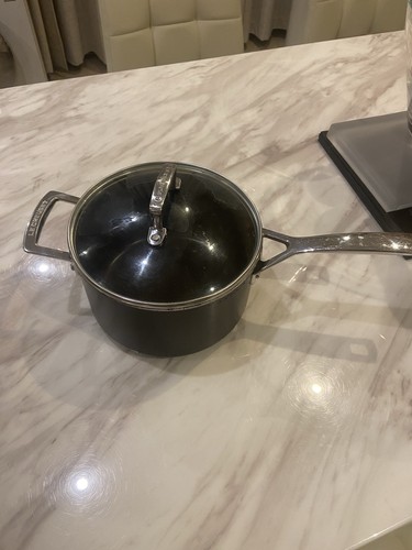 Creuset toughened non stick - le,