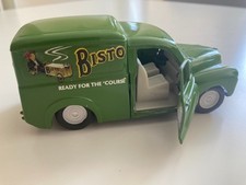 Saico 1/26 Morris Minor Bisto