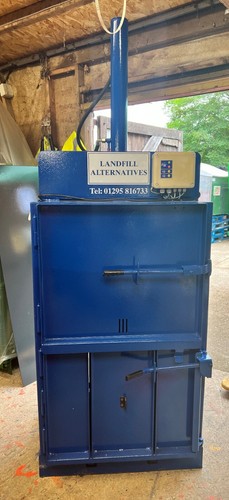 Demo vertical baler - ex,