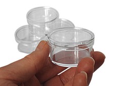 Non Magnified Bug Pots