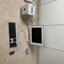 Apple Power Mac G4 Cube with