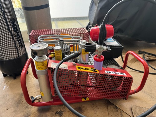 Breathing air compressor - breathing,