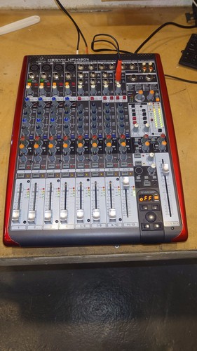 Behringer xenyx ufx1204 - xenyx, usb