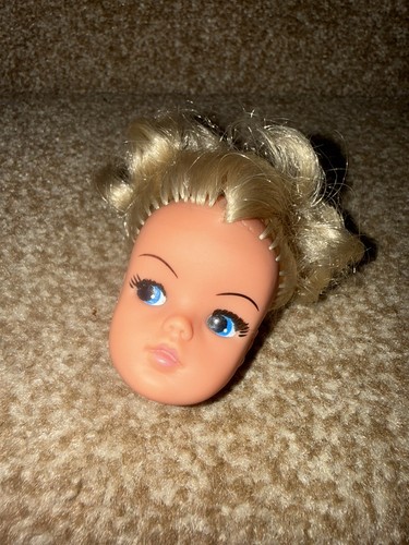 Vintage pedigree sindy doll - pedigree,