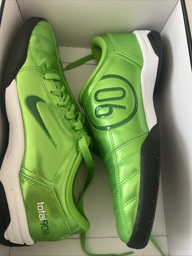 Nike total special - 90,