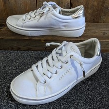 SKECHERS Street Los Angeles