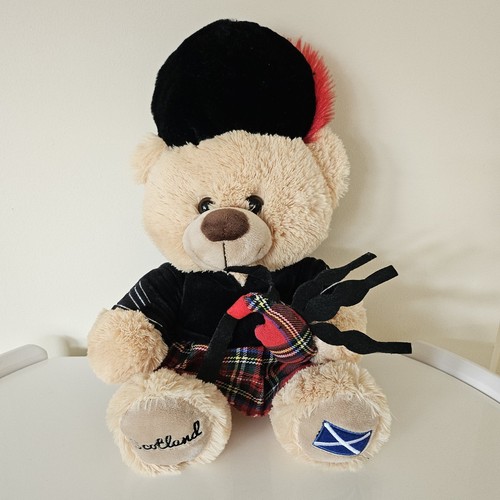Large scottish piper - large,