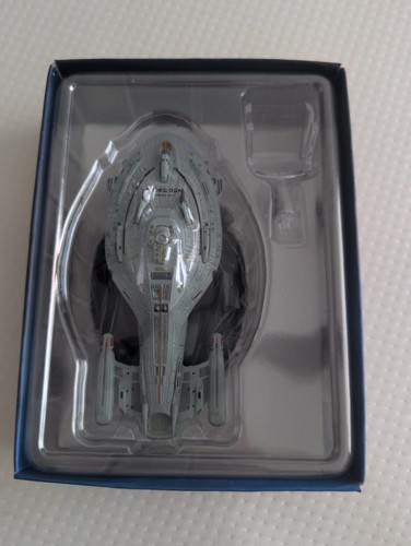 Eaglemoss star trek warship - eaglemoss,