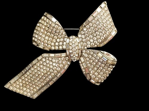 Vintage butler wilson silver - &,