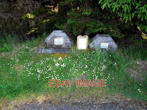 Photo aircrew memorials - photo,