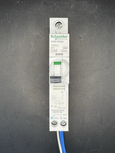 Schneider rcbo 32a - 32a/30ma, c