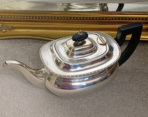 Antigue vintage silver - /,