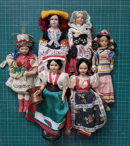 Vintage dolls figurines - vintage, in