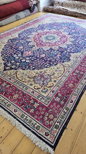 Extra large hand knotted - large,