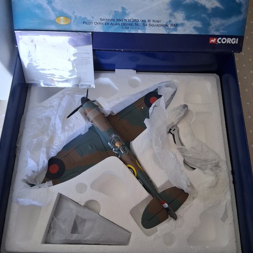 Corgi aa33904 spitfire - aa33904, 1:32