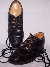Ghillie Brogues Black Scottish